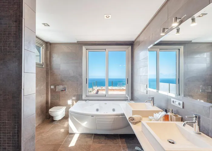 Stunning Casa Bella Vista וילה